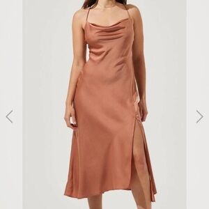 ASTR Gaia Midi Dress NWT NBW